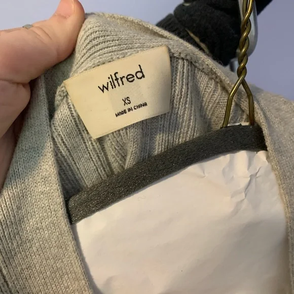 Wilfred Gray Ribbed Cardigan - Picture 3 of 4